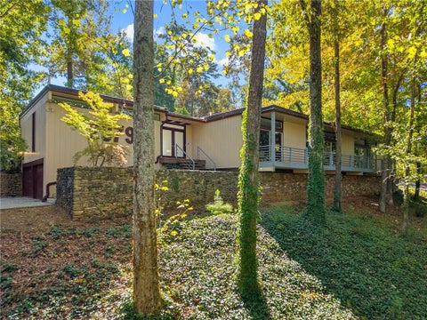 Photo of 2979 Ridge Valley Road NW, Atlanta, GA 30327 (MLS # 7857725)