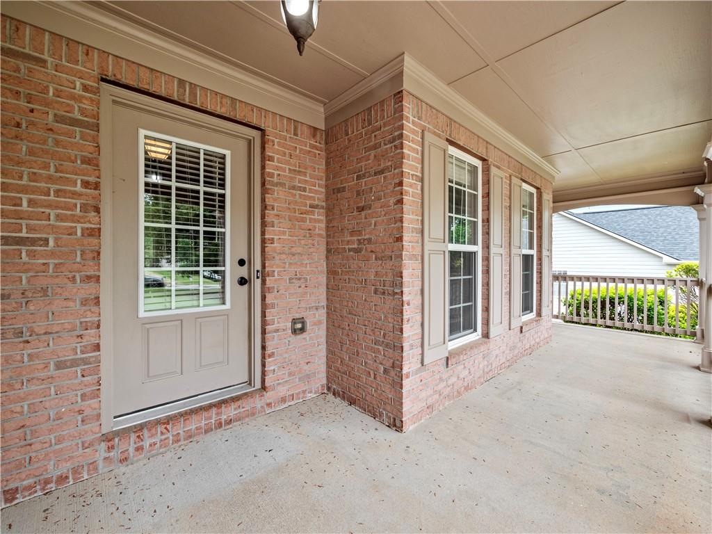 3811 Walnut Grove Way, Gainesville, Georgia image 4
