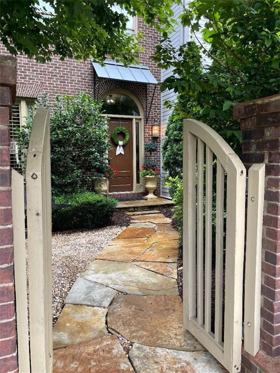 3163 Neal Court