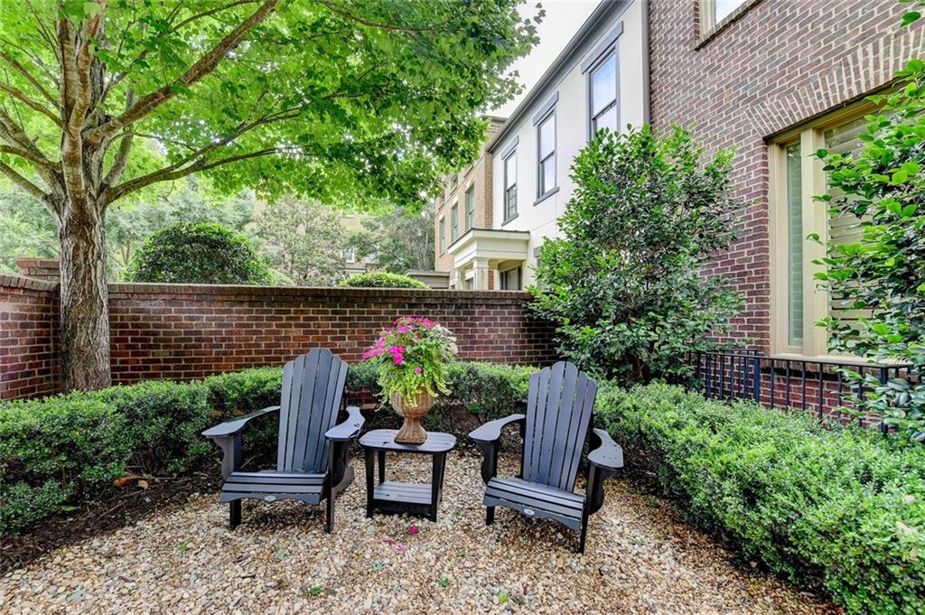 3163 Neal Court