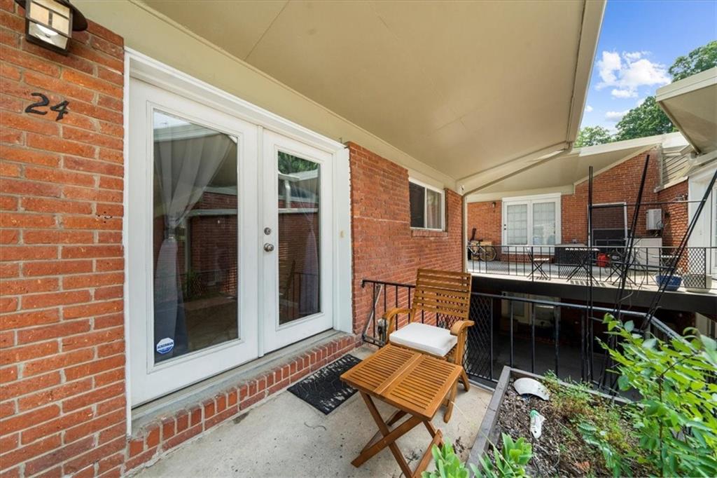 1822 N Rock Springs Road NE 24