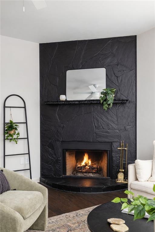 881 Oakhill Avenue SW