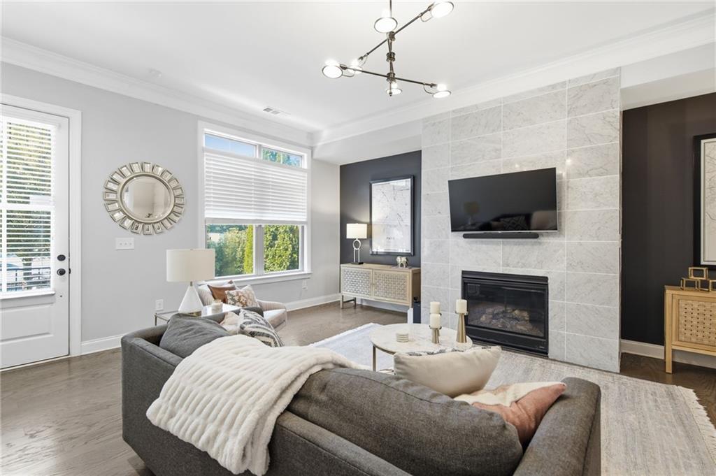 2302 Mclean Chase SE