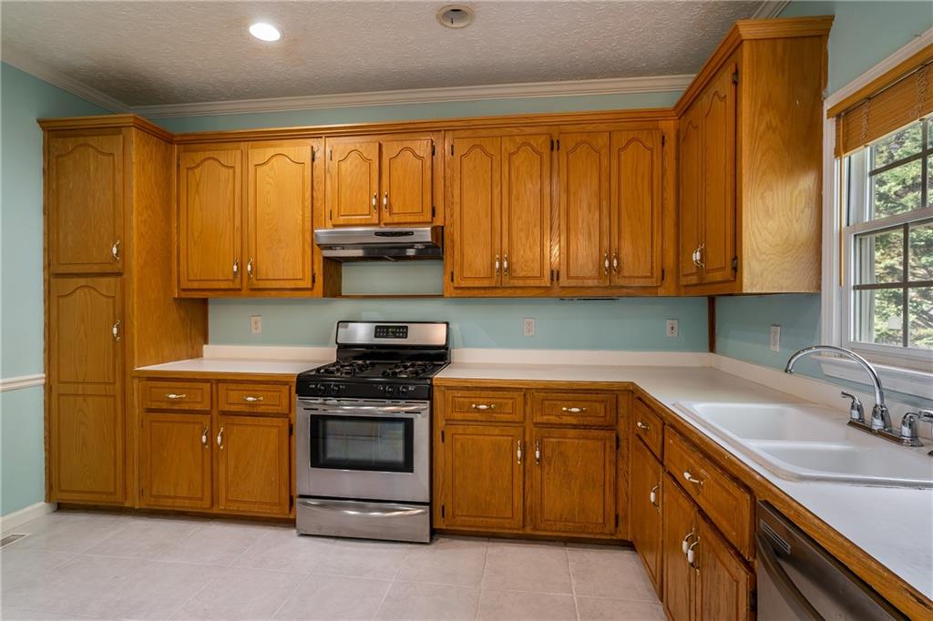 507 Matthew Drive, Canton, Georgia image 9
