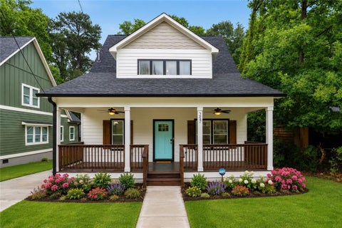 Homes For Sale - 257 Birch Street<br/> Atlanta, GA 30354