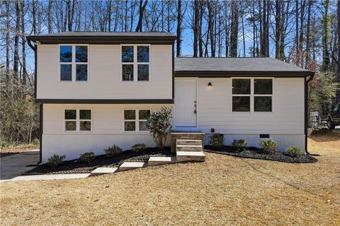 1008 Evangeline Way Norcross GA 30093