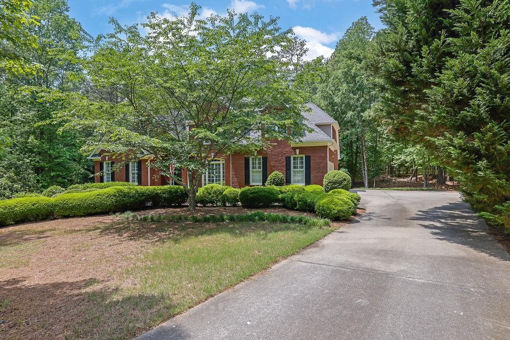 4810 Duncans Lake Drive, Buford, Georgia image 2