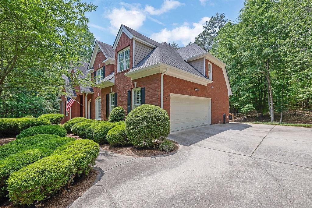 4810 Duncans Lake Drive, Buford, Georgia image 4