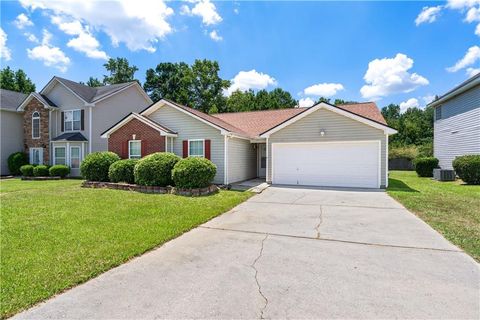 8318 Champion Trail Circle Fairburn GA 30123