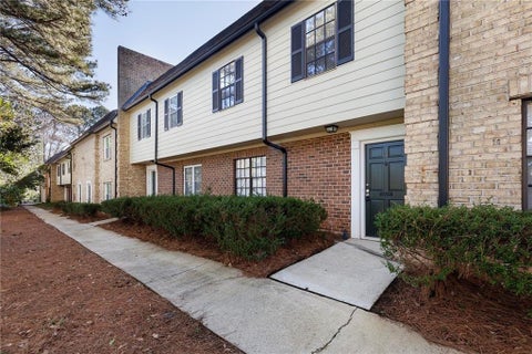 Photo of 330 Winding River Drive #H, Sandy Springs, GA 30350 (MLS # 7832428)