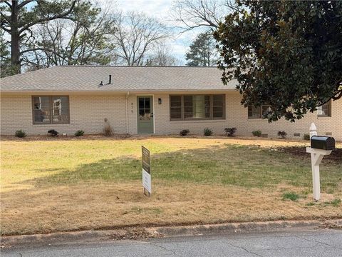 Photo of 475 Maxwell Road, Roswell, GA 30075 (MLS # 7727595)