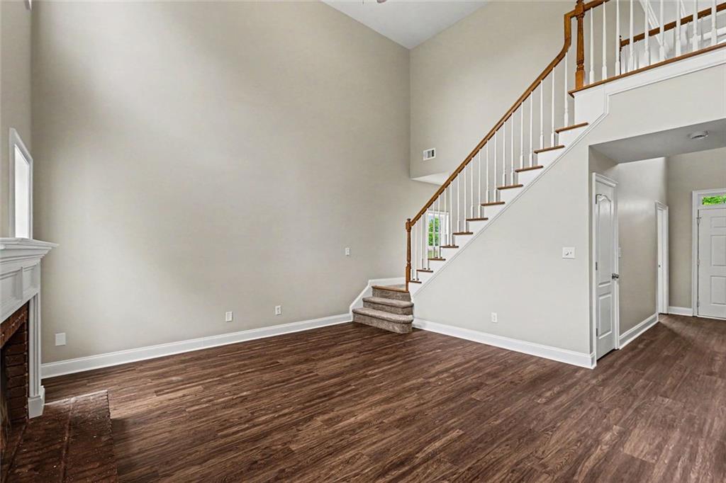 60 High Pines Court W