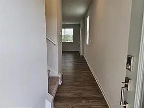 Spacious 3-Bedroom Northeast-Facing Home for Rent in Flowery Branch!
This bright two-story home features an open-concept layout with a large great room, modern kitchen with center island, and inviting dining area—perfect for entertaining and everyday living. Upstairs offers a convenient laundry room, two generous secondary bedrooms with walk-in closets, and a luxurious primary suite with dual vanities, walk-in shower, and oversized walk-in closet.
Enjoy a prime location just minutes from I-985, Atlanta Falcons Training Facility, Lake Lanier, shopping, dining, and local events. Includes stainless steel refrigerator, washer & dryer. Landscaping and exterior maintenance included; tenant responsible for utilities and trash.