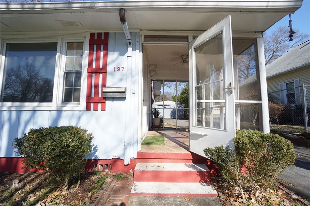 197 W Dixie Avenue SE