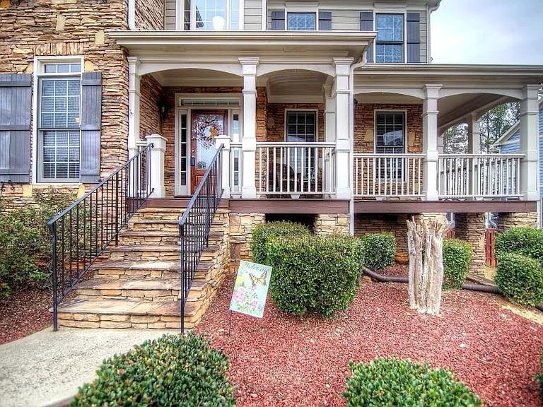 5610 Hollowbrooke Lane