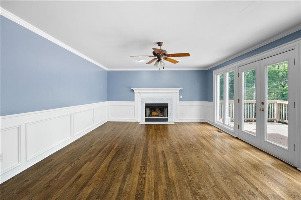 Kingston Square - Residential