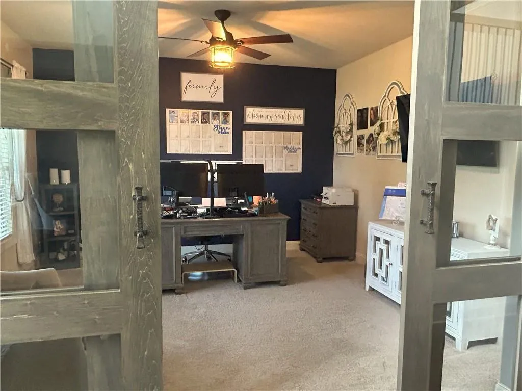 Newnan, Georgia 30265, United States, 6 Bedrooms Bedrooms, ,4 BathroomsBathrooms,Residential,Active,158975