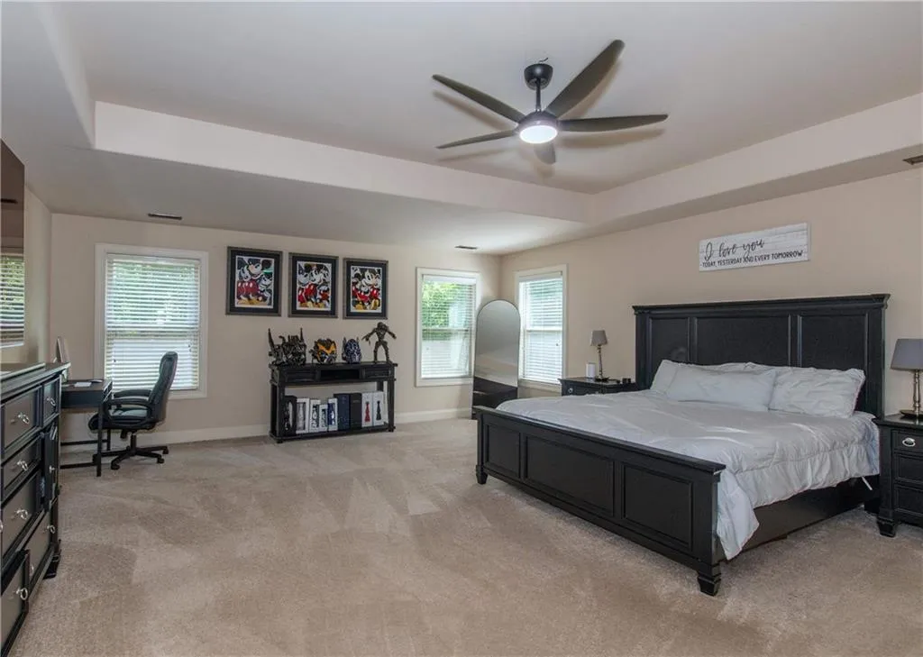 Newnan, Georgia 30265, United States, 6 Bedrooms Bedrooms, ,4 BathroomsBathrooms,Residential,Active,158975