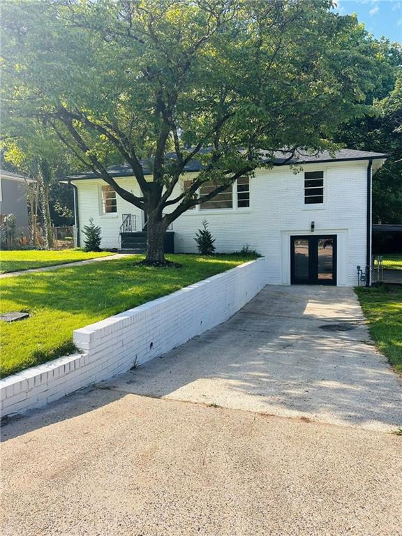 661 Kennesaw Drive SE