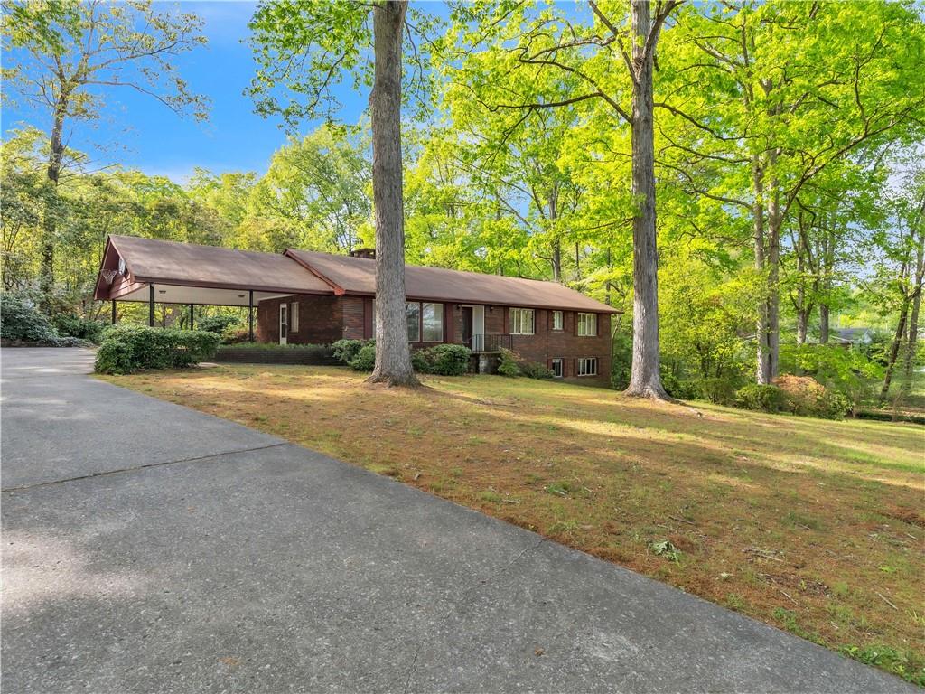 218 Woodland Drive, Calhoun, Georgia image 1