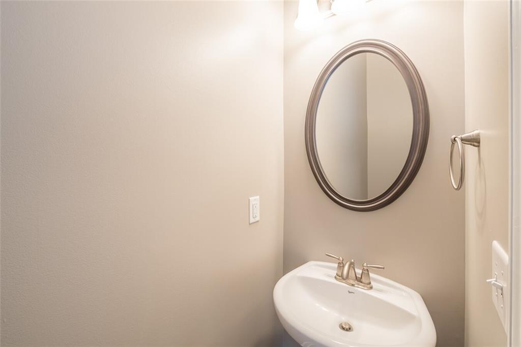 3633 Ashcroft Bend NE