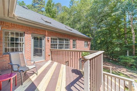 A home in Dacula