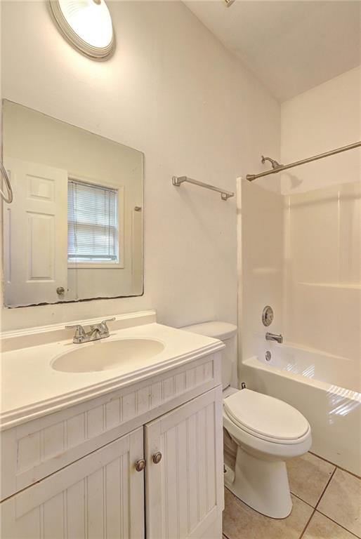 4831 Oak Path, Stone Mountain, Georgia image 17