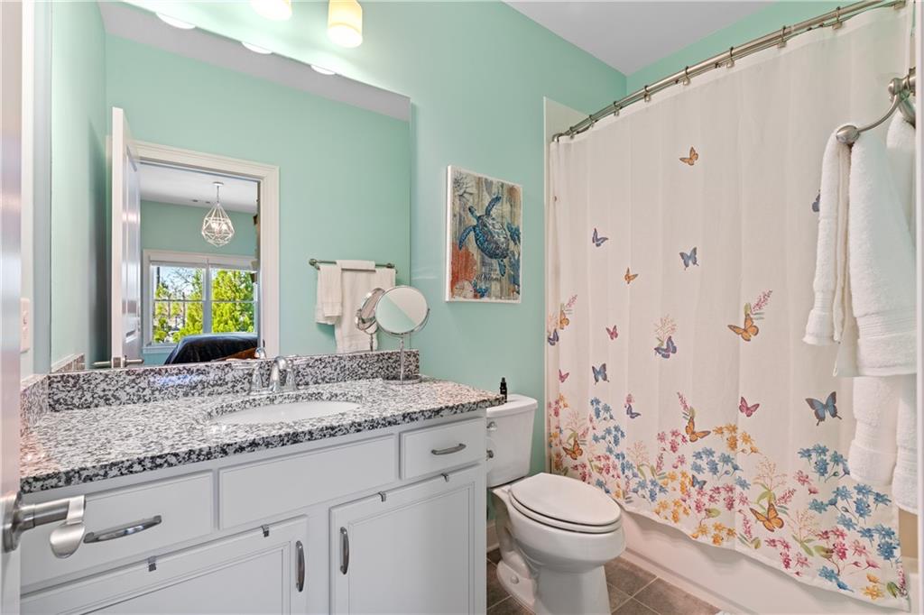 The Pointe On Lassiter - Residential