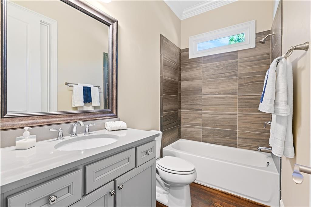 The Pointe On Lassiter - Residential