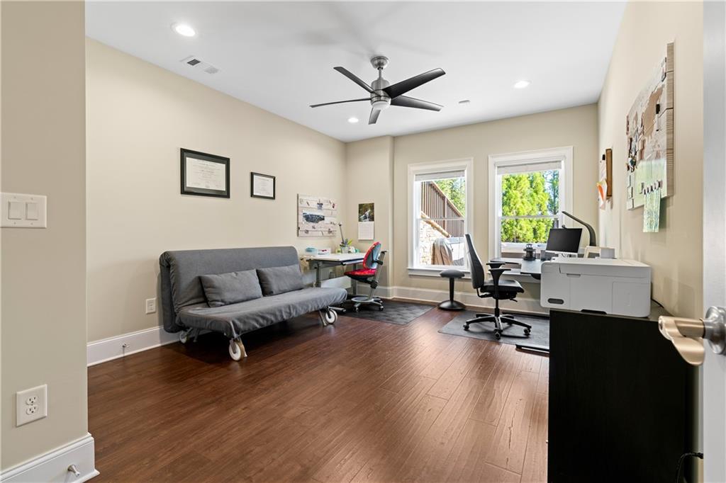 The Pointe On Lassiter - Residential