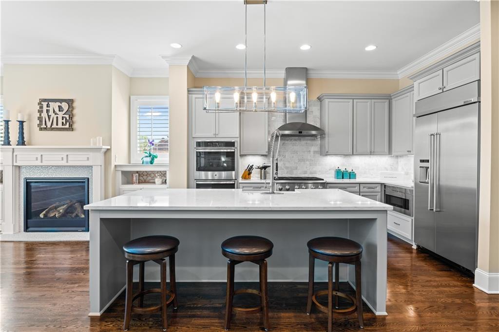 The Pointe On Lassiter - Residential