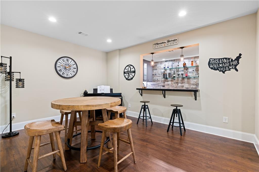 The Pointe On Lassiter - Residential
