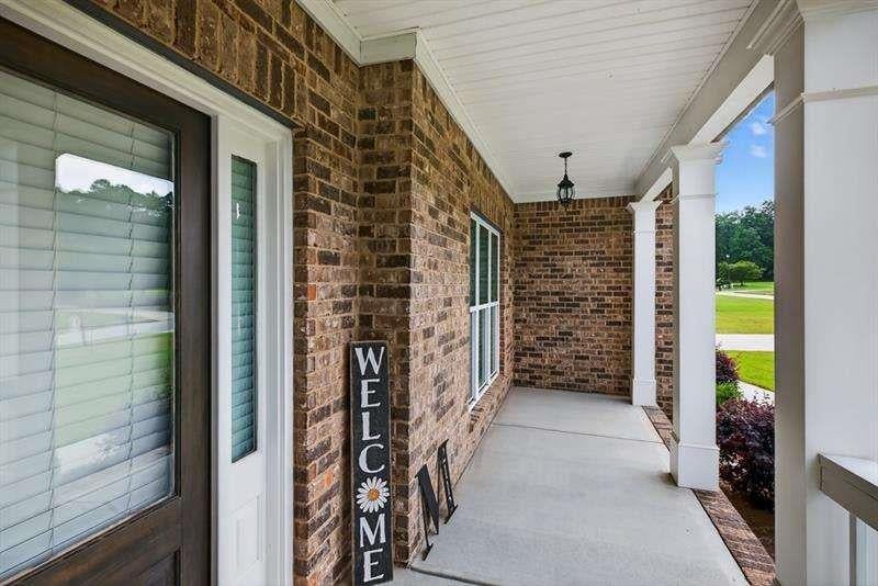 2112 Meadowood Cove