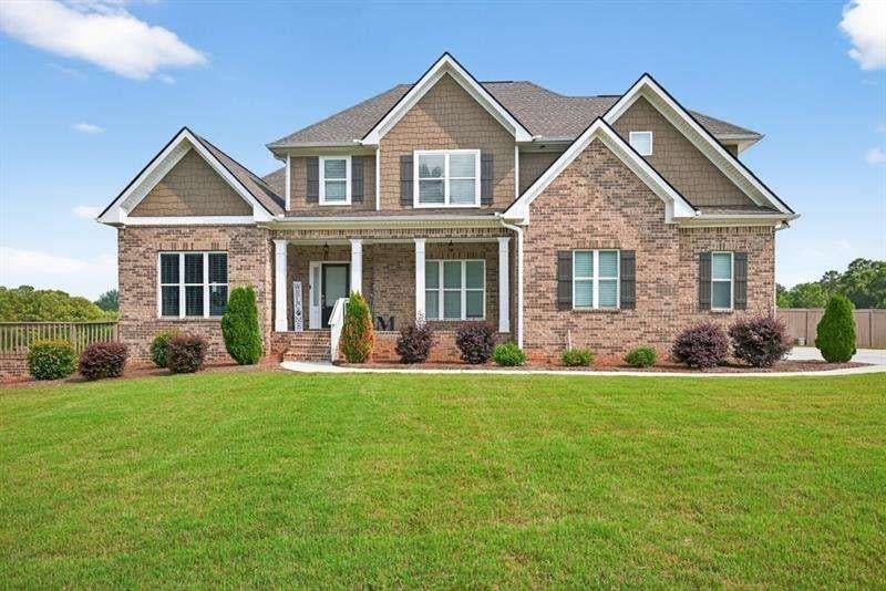2112 Meadowood Cove