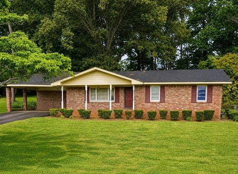 Homes For Sale - 2749 Hutch Drive<br/> Decatur, GA 30034