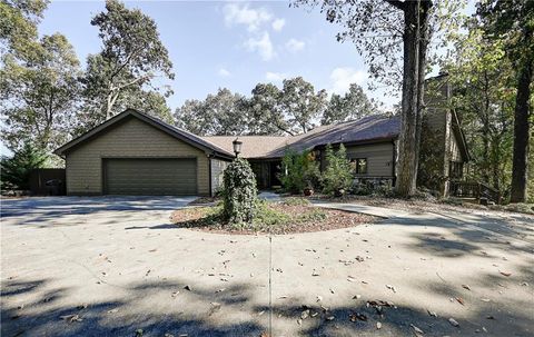 A home in Calhoun