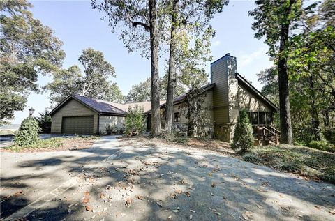 A home in Calhoun