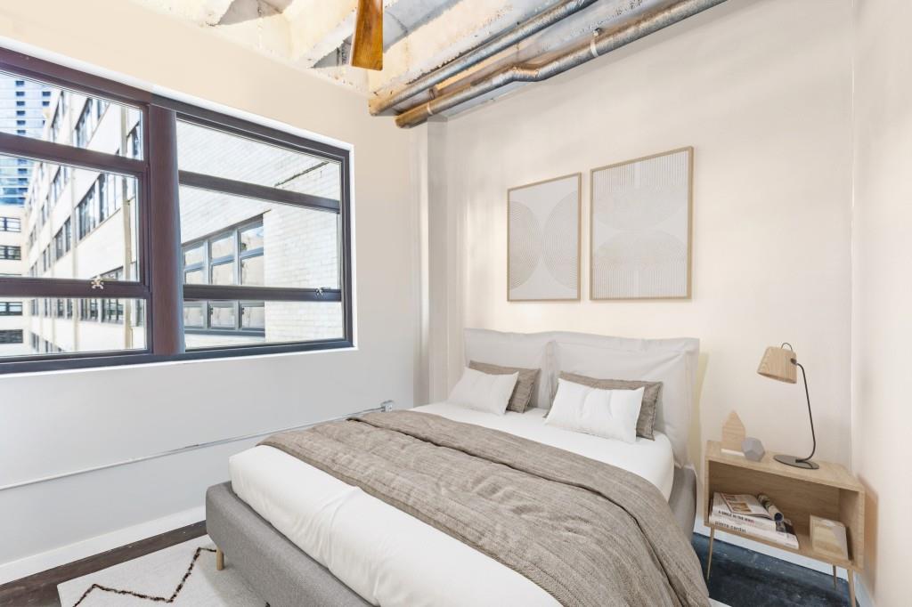878 Peachtree 522