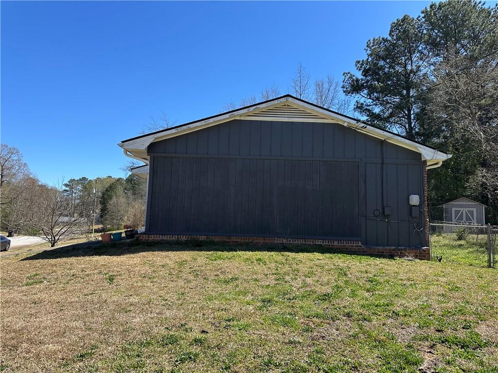 726 SHORELINE Trail SE
