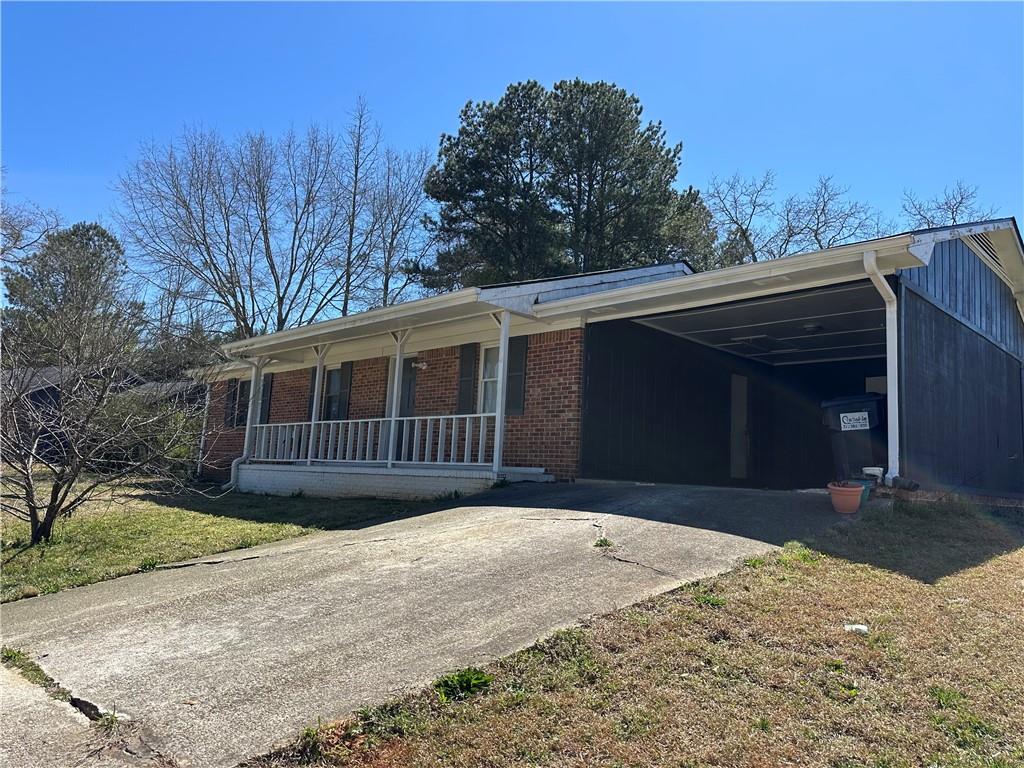 726 SHORELINE Trail SE