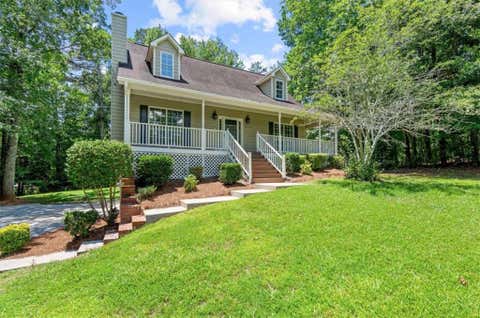 Homes For Sale - 8627 Foxridge Drive<br/> Douglas County, Winston, GA 30187
