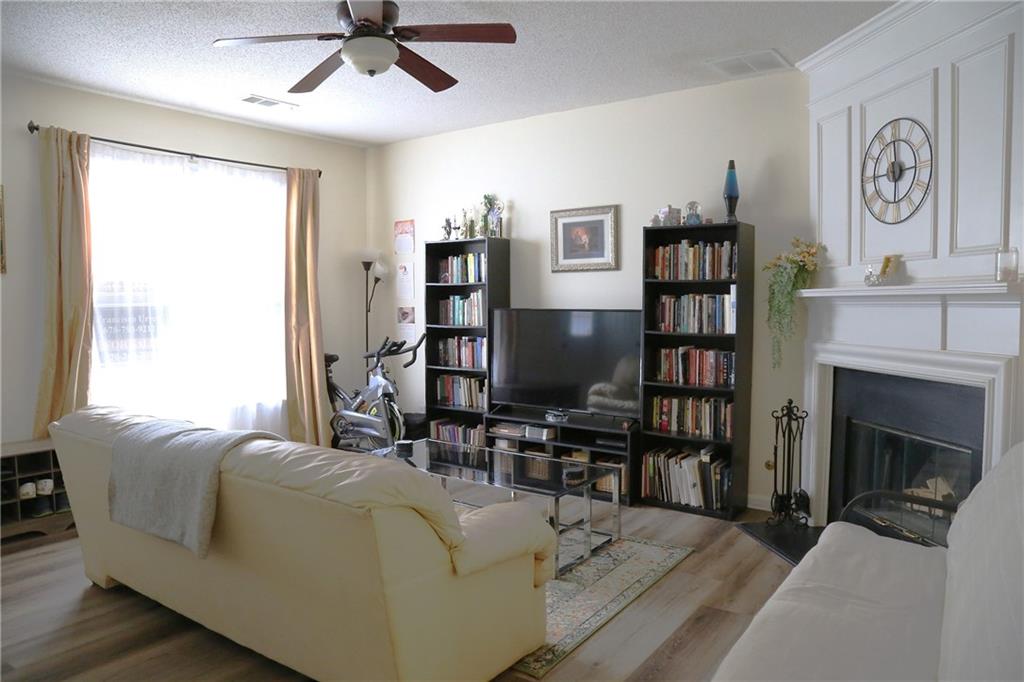 3767 Berkeley Crossing