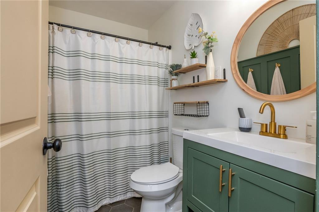 2681 Linnwood Drive, Smyrna, Georgia image 32