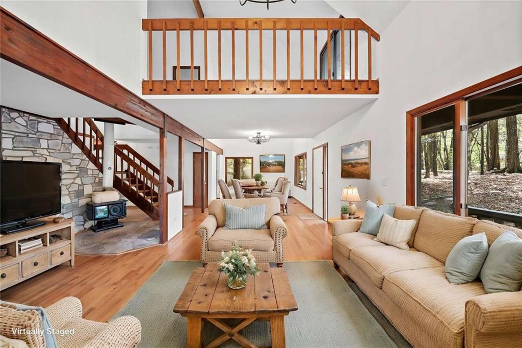 24 White Oak Knoll