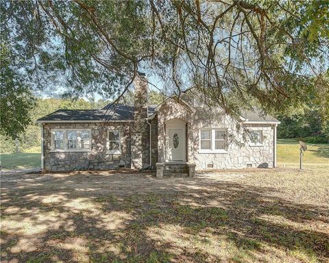 A home in Calhoun