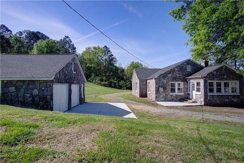 A home in Calhoun