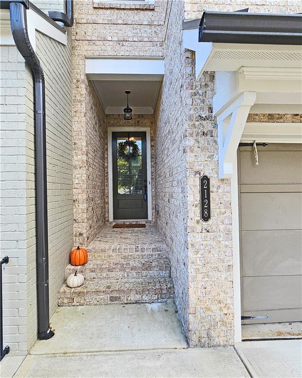 2128 Sonoma Drive SE