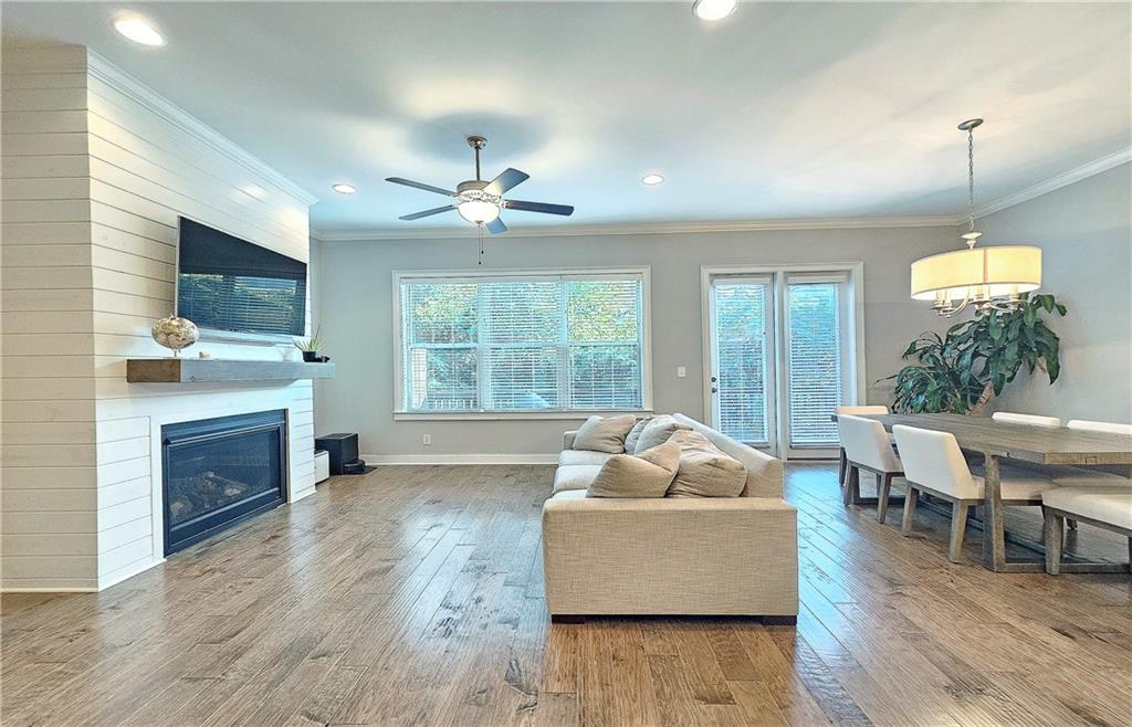 2128 Sonoma Drive SE