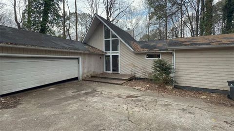 95 LAKE TOP Court Roswell GA 30076