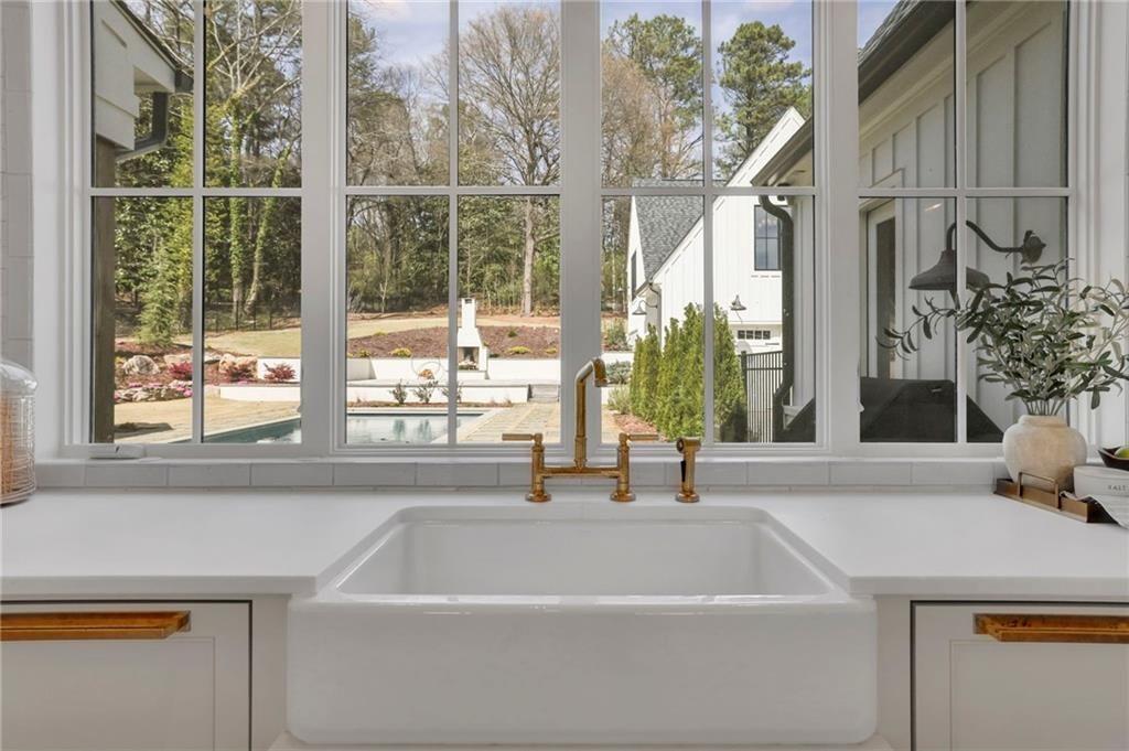 205 Thomas Circle, Roswell, Georgia image 21